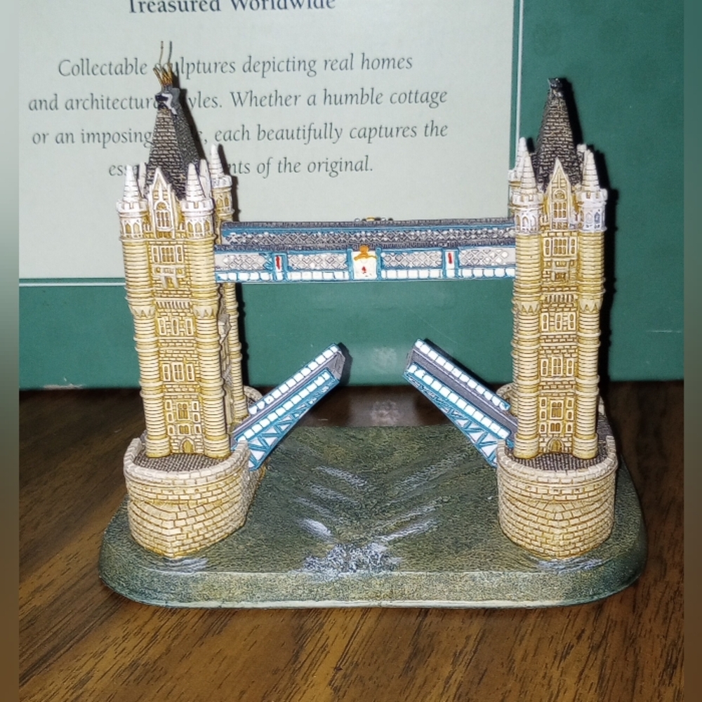 Lilyput Lane Britans Heritage Collection Tower Bridge Tower of London